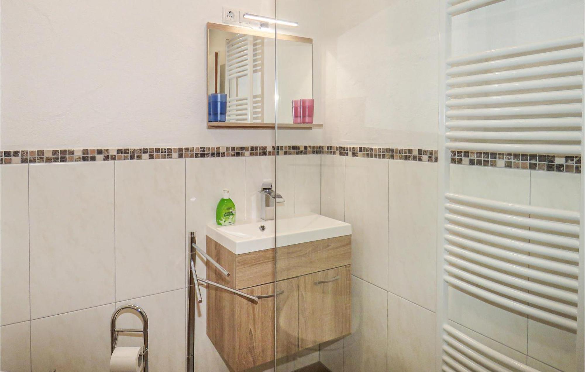 Awesome apartment in Hinterweidenthal with 2 Bedrooms&WiFi Exterior foto