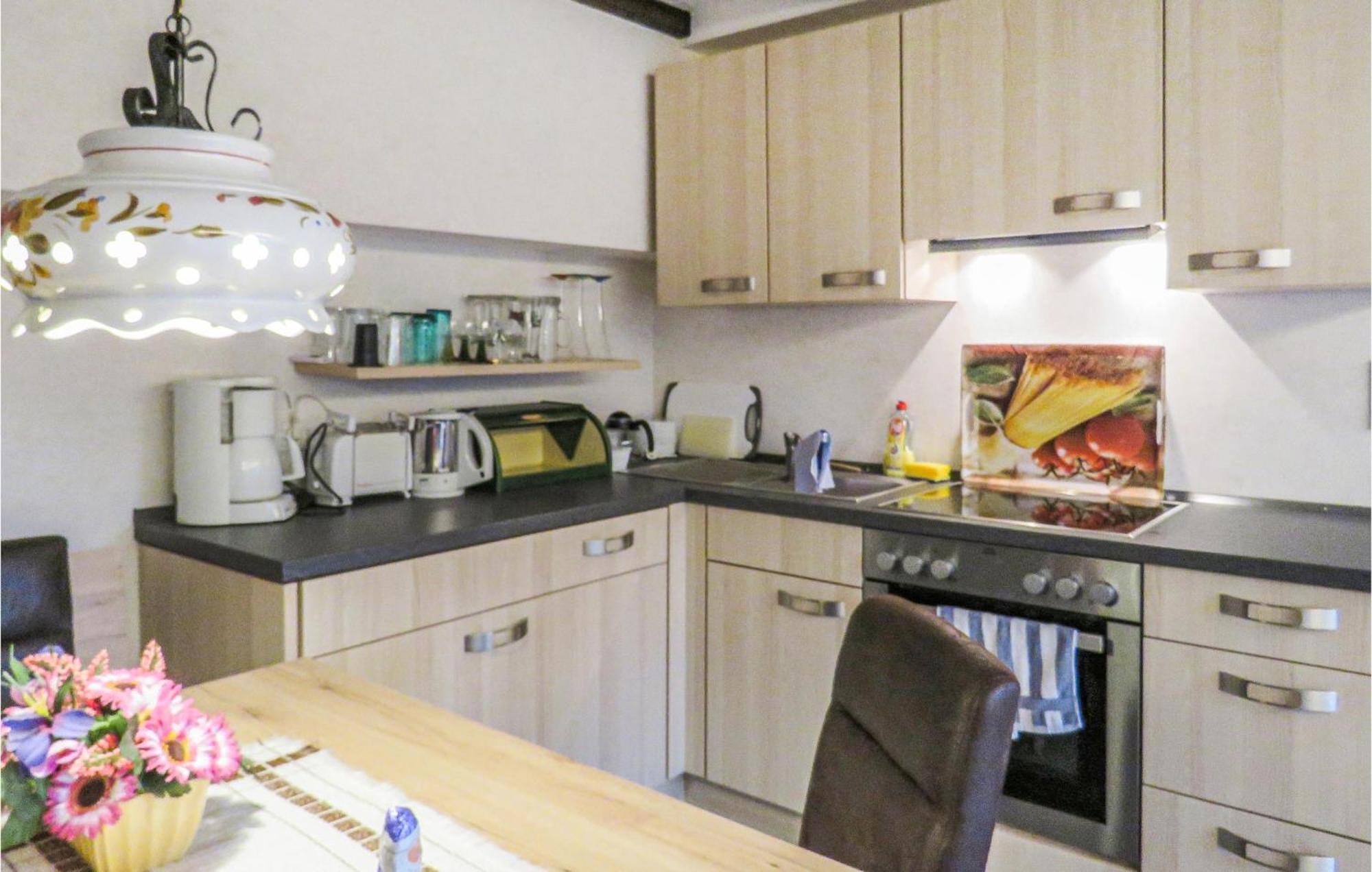 Awesome apartment in Hinterweidenthal with 2 Bedrooms&WiFi Exterior foto