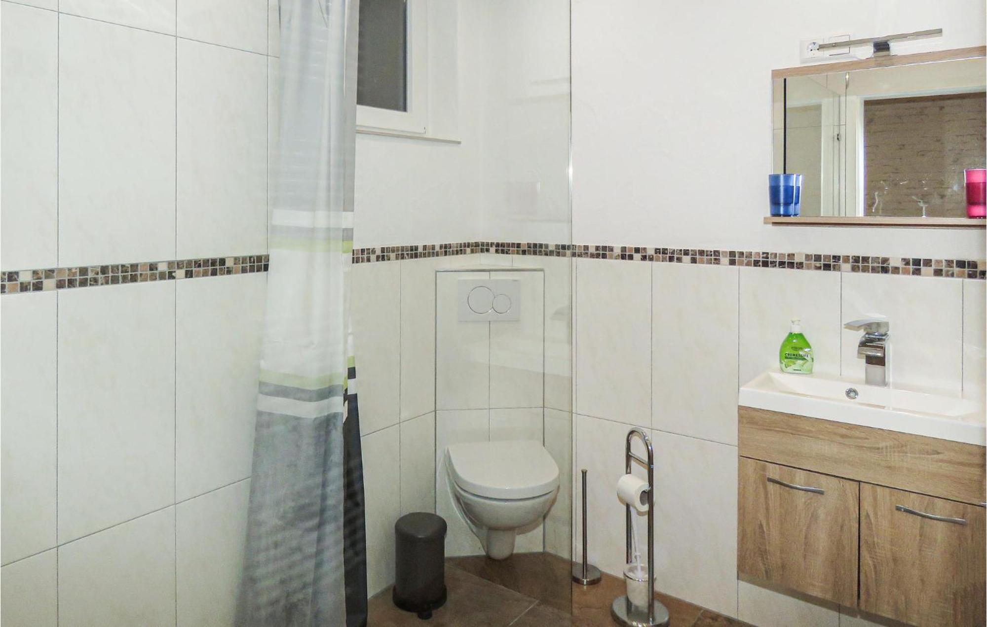 Awesome apartment in Hinterweidenthal with 2 Bedrooms&WiFi Exterior foto