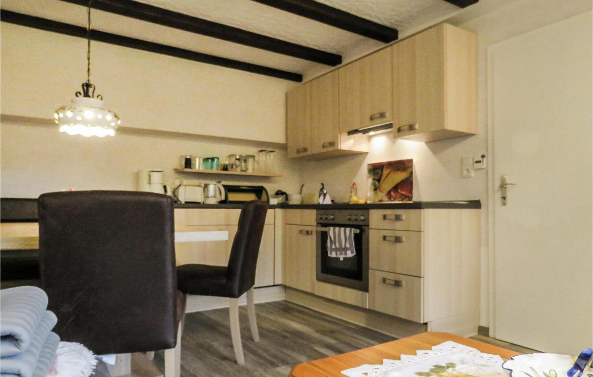 Awesome apartment in Hinterweidenthal with 2 Bedrooms&WiFi Exterior foto